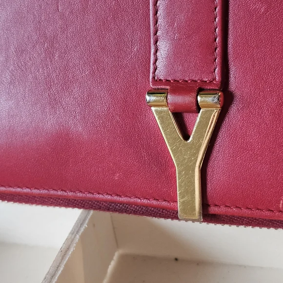 YSL Yves Saint Laurent 2014 "Y" Ligne "Chyc" Continental Wallet w/Wristlet - Picture 2 of 11